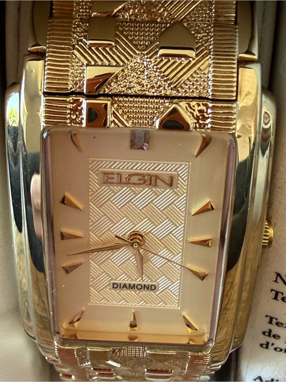 New! Elgin Gold Tone 28mm Diamond Dial Rectangular Men’s Watch - Picture 4 of 6
